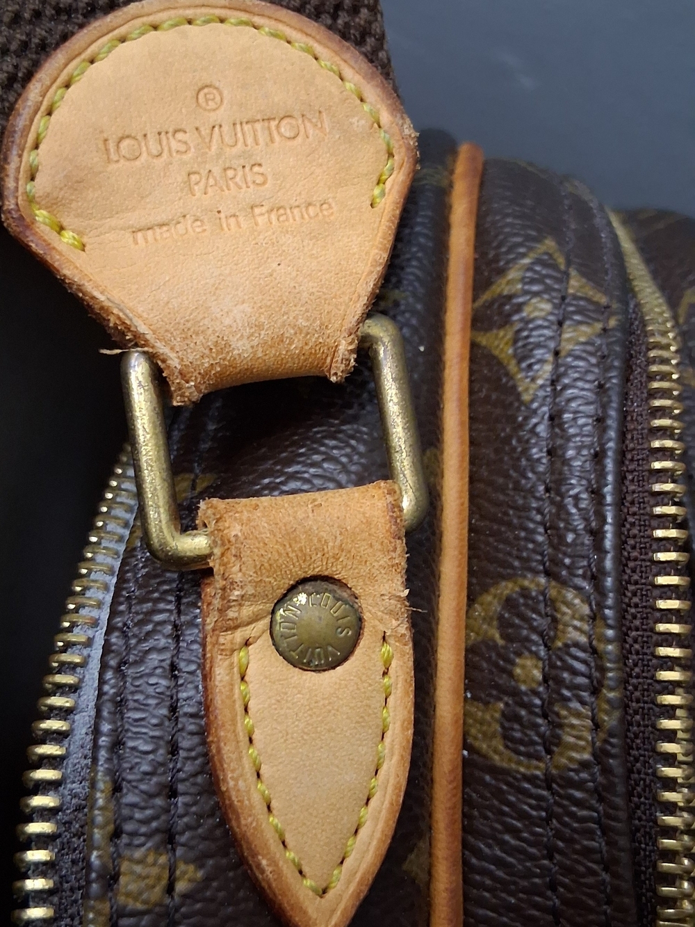 Louis Vuitton Brown Monogram Canvas Men’s Or WOMEN Travel Bag